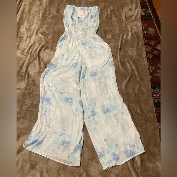 FATE Blue And White Tie-Dye Sleeveless Wide Leg Jumpsuit Size Small - Picture 1 of 5